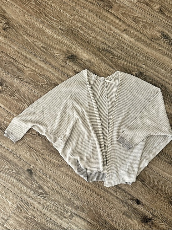 Willow & Clay Sweaters - Willow & Clay Light Gray Striped Open-Front Cardigan